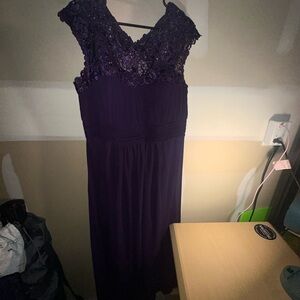 ePretty Elegant Purple Lace Maxi Dress